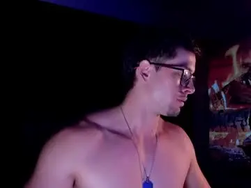 Chaturbate Sex Cam of adam_bouton