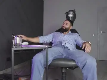 Chaturbate Nude Webcam of glennmasters