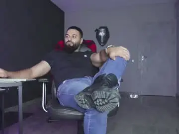 Chaturbate Free Live Porn of glennmasters