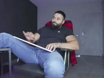 Chaturbate Live Sex of glennmasters