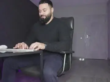 Chaturbate Free Porn Cam of glennmasters