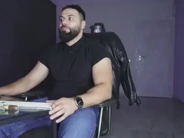 Chaturbate Nude Webcam of glennmasters