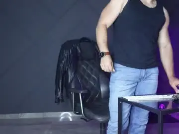 Chaturbate Nude Webcam of glennmasters