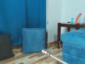 Chaturbate Live Sex Cam of loreen_grey