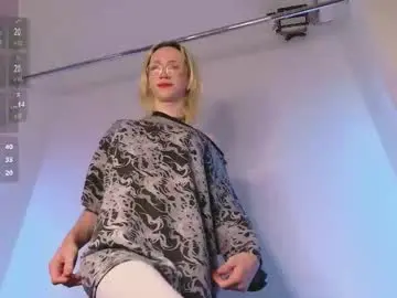 Chaturbate Live Sex Cam of velvetqueer