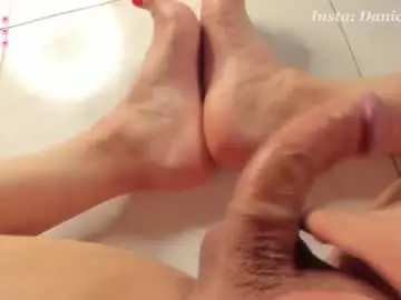 Chaturbate Best live sex cam show of barbiemillit