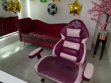 Chaturbate Adult Webcams of emiily_andrews