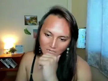 Chaturbate Best live sex cam show of hellashaven