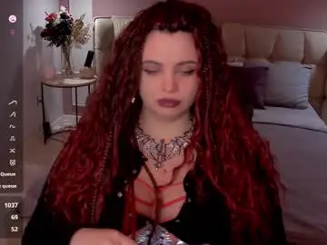 Chaturbate Live Porn of maya_mils