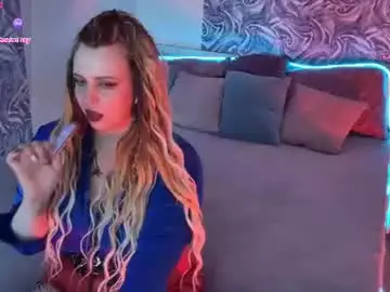 Chaturbate Live Sex Cam of maya_mils