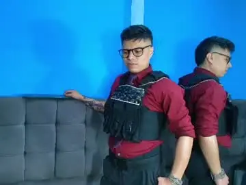Chaturbate Live Porn of aquilestaylor