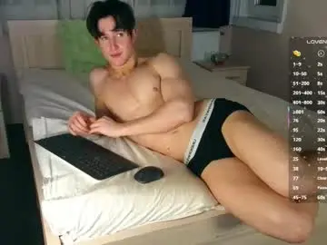 Chaturbate Live Sex Cam of christianlevine_