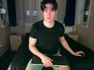 Chaturbate Live Porn of christianlevine_