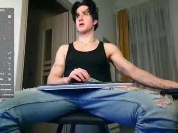 Chaturbate Live Sex Cam of christianlevine_