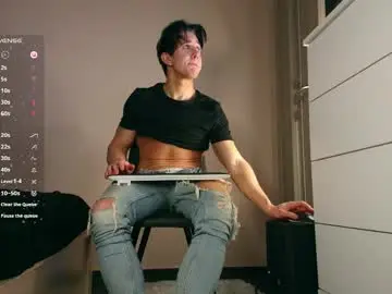 Chaturbate Free Porn Cam of christianlevine_