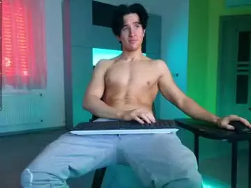 Chaturbate Live Sex Cam of christianlevine_