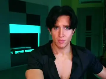 Chaturbate Nude Webcam of christianlevine_