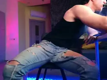 Chaturbate Live Sex Cam of christianlevine_