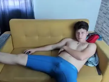 Chaturbate Sex Cam of daniel_leon_c