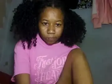 Chaturbate Free Live Porn of louane98
