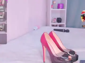 Chaturbate Adult Video Chat of rousse_elodie