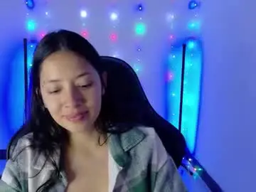 Chaturbate Live Sex Cam of sarasavaagee