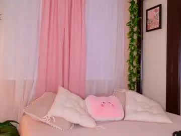 Chaturbate Live Sex Cam of zafiiro_bluee2