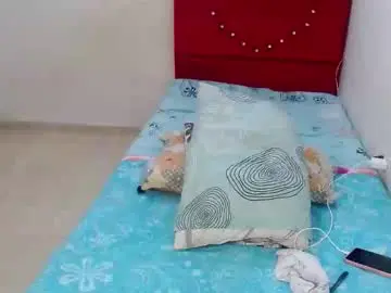 Chaturbate Live Sex Cam of devorasexy2