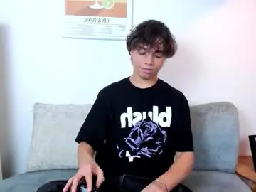 Chaturbate Free Live Porn of honeymoon_sariel