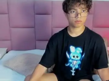 Chaturbate Live Porn of honeymoon_sariel