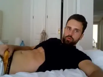 Chaturbate Live Sex Cam of playboyy19