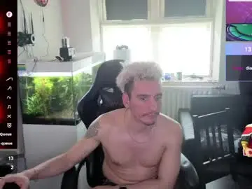 Chaturbate Watch Live Sex Cams of rayzel31
