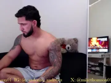 Chaturbate Nude Webcam of mikethomson01