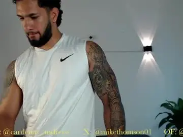 Chaturbate Sex Chat of mikethomson01