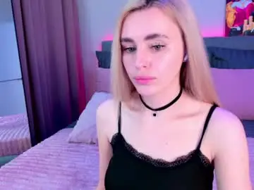 Chaturbate Free Live Porn of rossy_x_