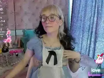 Chaturbate Sex Cam of sweet_emmili