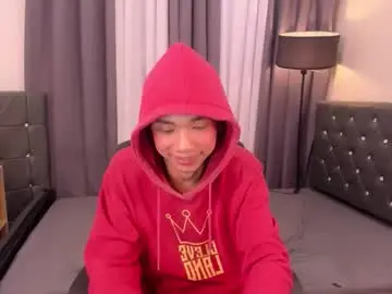 Chaturbate Live Porn of hugecock_pretty714250