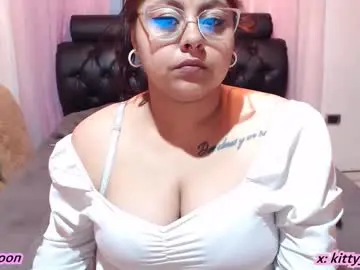 Chaturbate Adult Video Chat of kitty_eyes