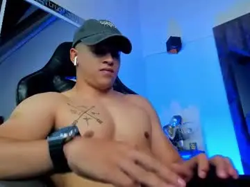 Chaturbate Adult Webcams of adamkeith_1