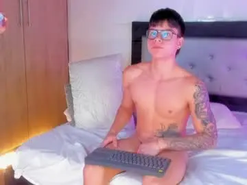 Chaturbate Nude Webcam of handsome_boys69