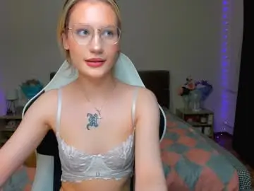 Chaturbate Live Sex Cam of selfharm777