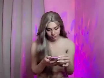 Chaturbate Nude Webcam of candicebelove1