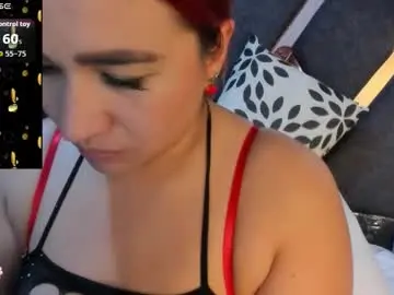 Chaturbate Live Sex Cam of emmabigass7