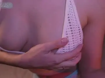 Chaturbate Live Sex Cam of mariannacruzz