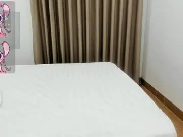 Chaturbate Free Porn Cam of sophia_squirtits