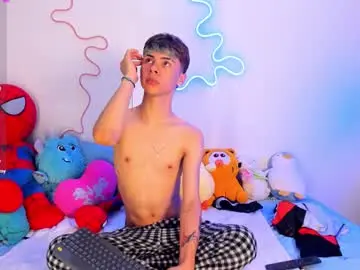 Chaturbate Live Sex Cam of callum_77