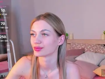 Chaturbate Best live sex cam show of cherry_pr1ce