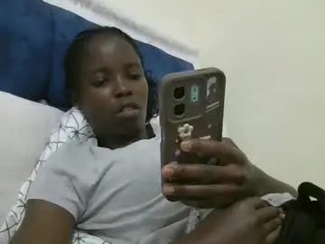 Chaturbate Live Porn of pretty_petite_ebony