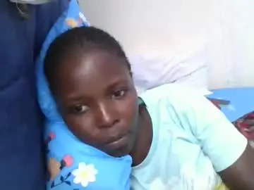 Chaturbate Sex Cam of pretty_petite_ebony