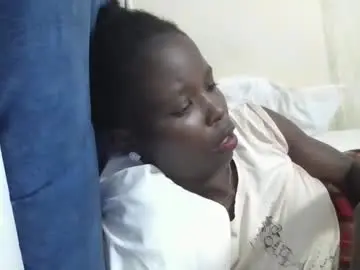 Chaturbate Sex Cam of pretty_petite_ebony